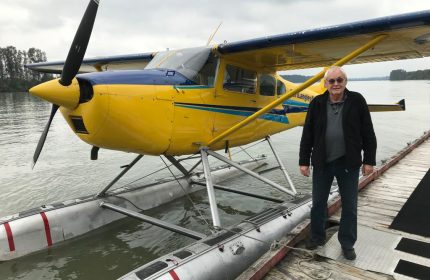 Gunter-Kerzmann_Segelfluglehrer-mit-Wasserflugzeug_2020